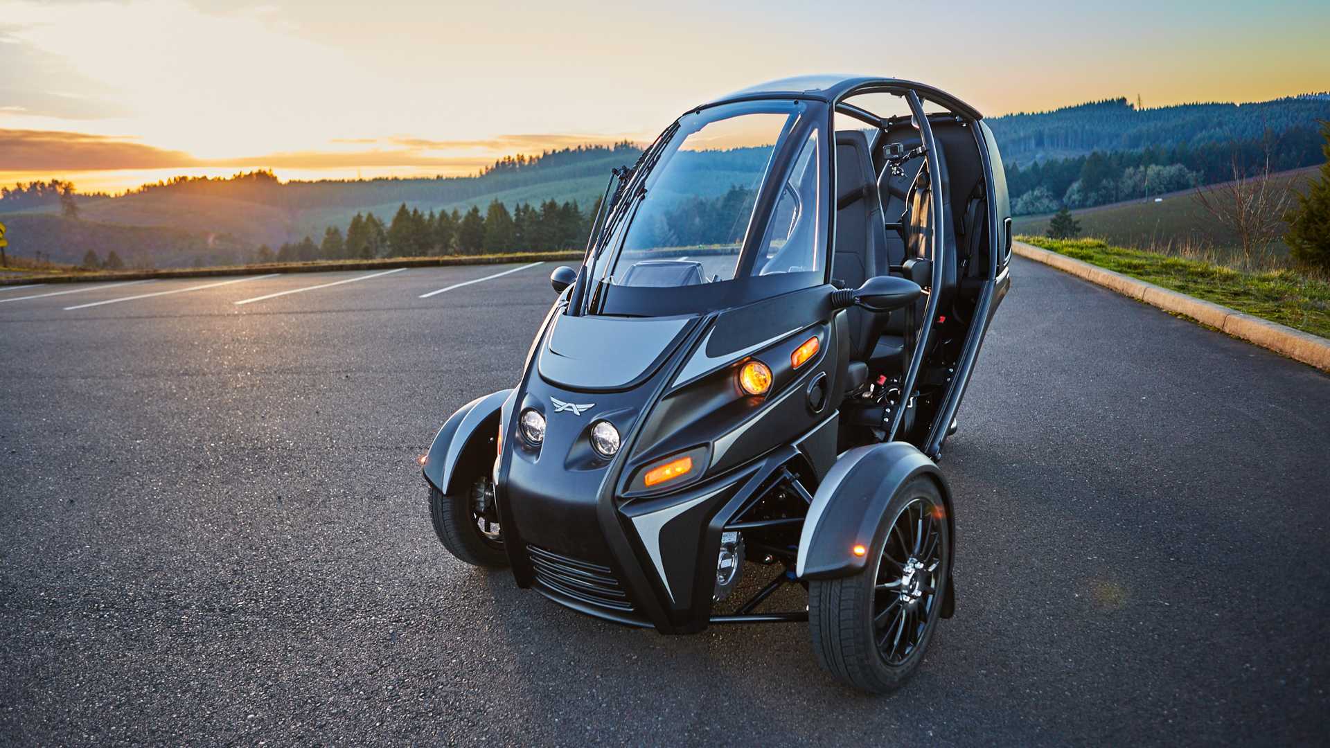Arcimoto Makes Deliverator EV Available for Rent